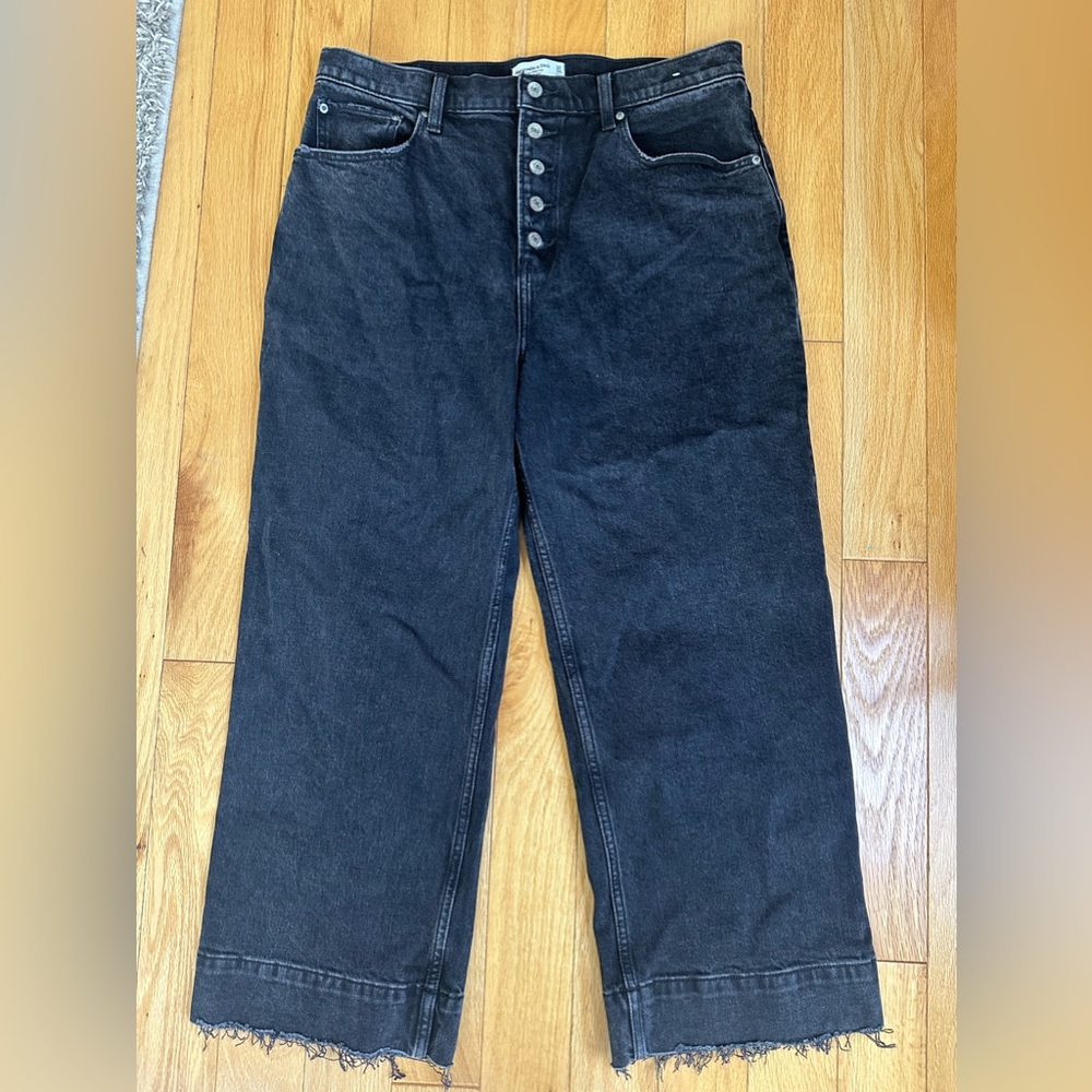 Abercrombie Black Ultra High Rise Cropped Wide Leg Jean